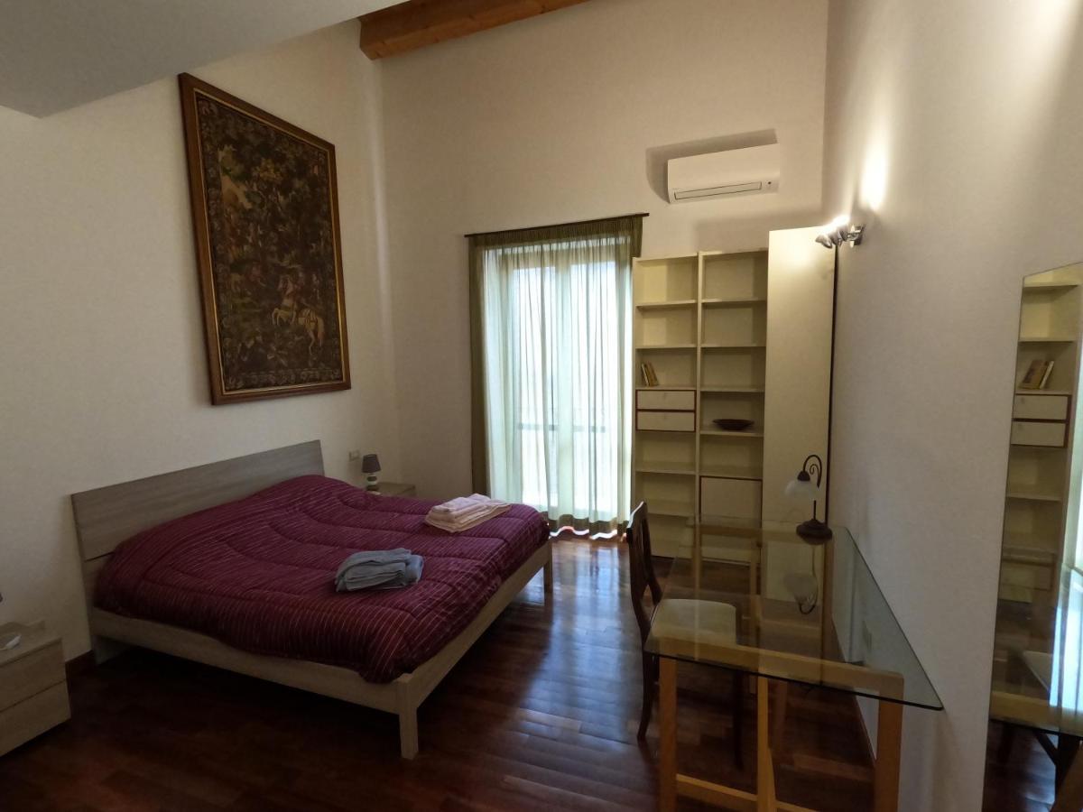 Suite Franziska Lift & Ac A Ballaro 팔레르모 외부 사진